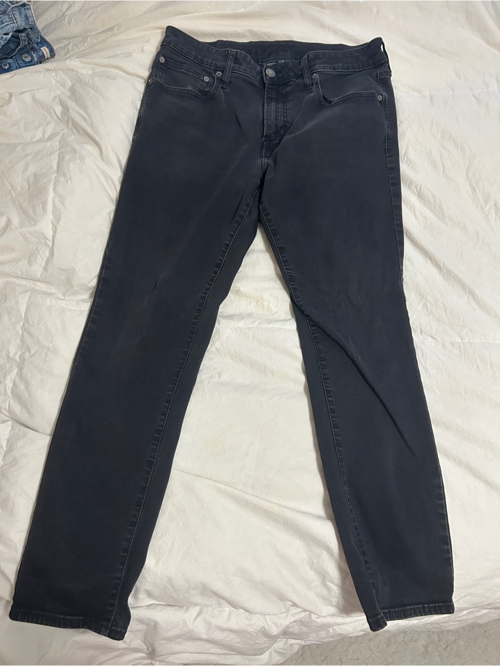 American Eagle Outfitters Black Straight-Leg Women’s Jeans